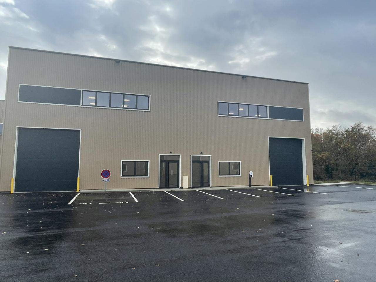 Local d'activité Carquefou 2146m² Location local d'activité Carquefou Loire-Atlantique OLACT2317265 2